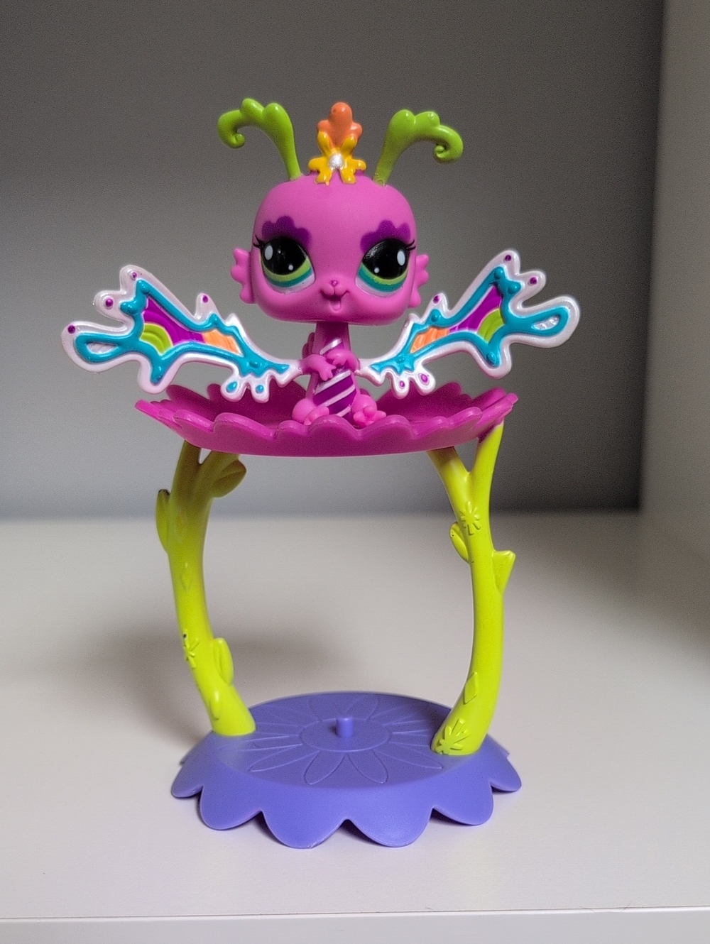 Littlest Pet Shop #2795 Fairy With Accessory Authentic Hasbro Collectible Figure